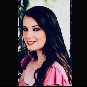 Meet your Posher, Allyson